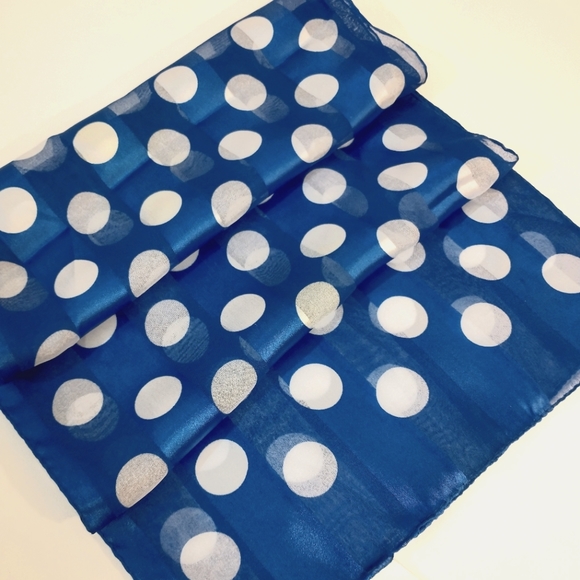 Vintage Berkshire Rectangle Polyester Scarf Made in Italy - Picture 3 of 7